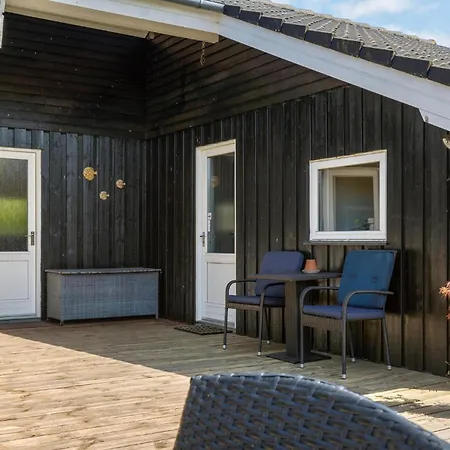 Five-bedroom Tarm With A Fireplace 03 * Hemmet
