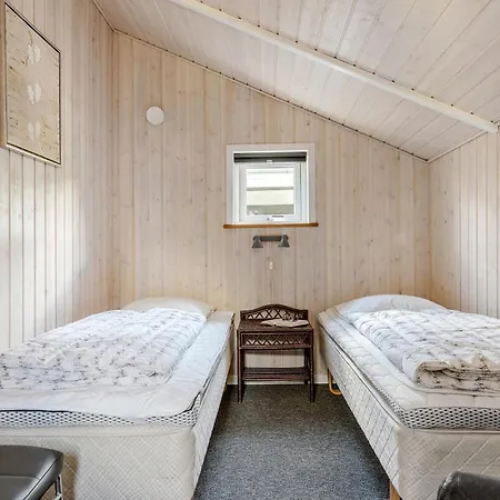 別荘 Five-bedroom Tarm With A Fireplace 03 *