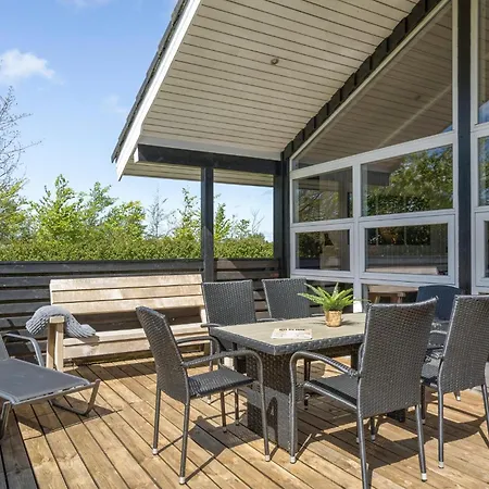 Five-bedroom Tarm With A Fireplace 03 * Hemmet